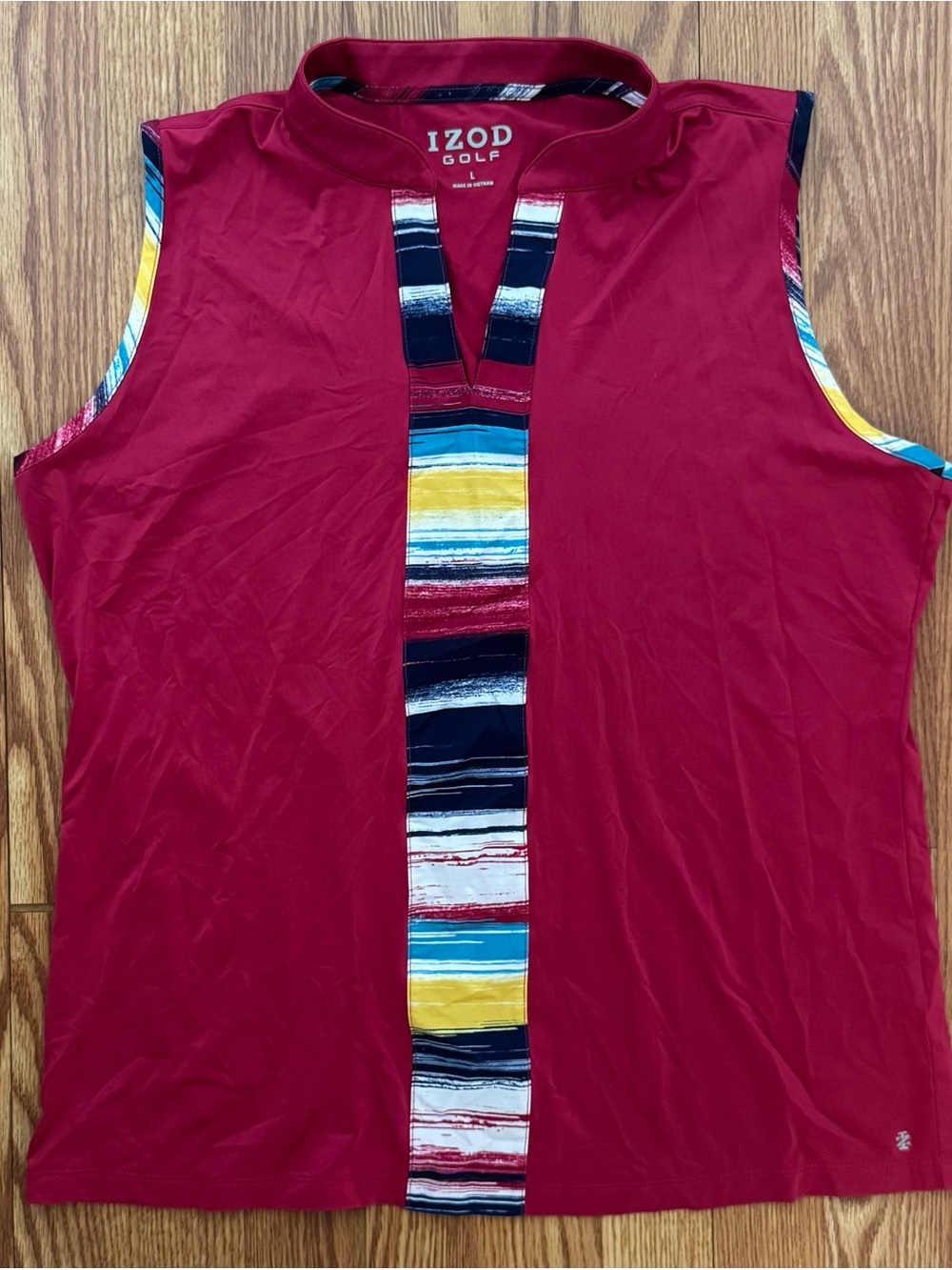 IZOD Women's Sleeveless Golf / Activewear Shirt